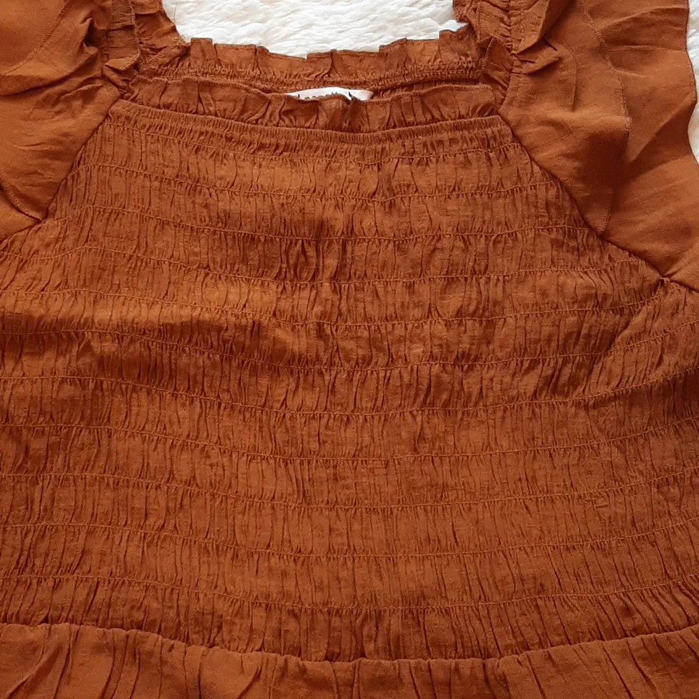 SOLD*Nanette Lepore Glazed Ginger Ruched Top Ruffle Bottom & Sleeves, Large, NWT - Picture 2 of 11